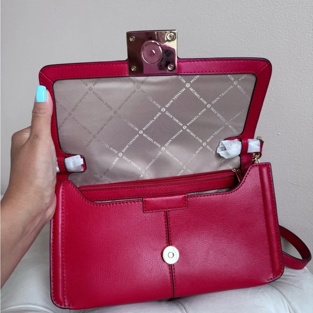 NWOT Michael Kors Sonia Medium Leather Shoulder Bag - Picture 3 of 6